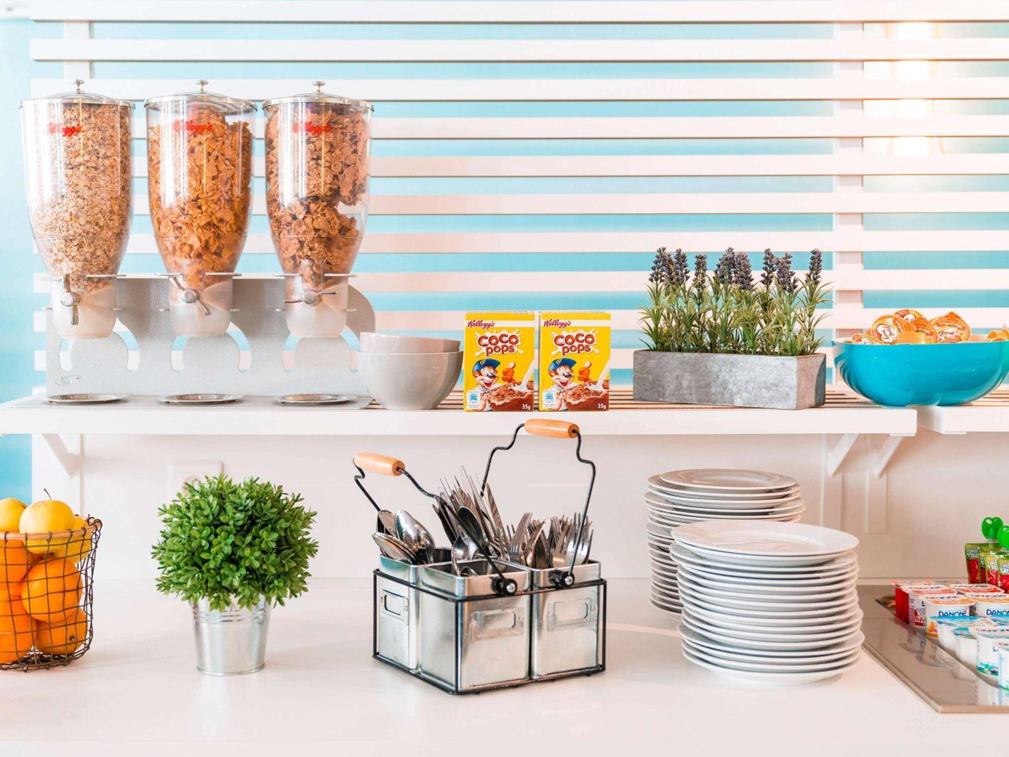 Ibis Styles Marseille Centre Prado Place Castellane Екстериор снимка