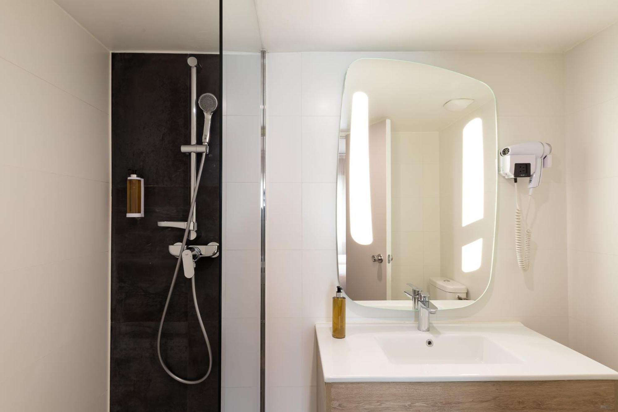 Ibis Styles Marseille Centre Prado Place Castellane Екстериор снимка